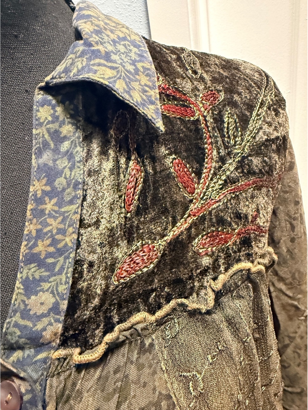 YOUNG THREADS Artisan Embroidered Patchwork Jhabla Shirt Dress Amber NWT Large - Picture 3 of 6